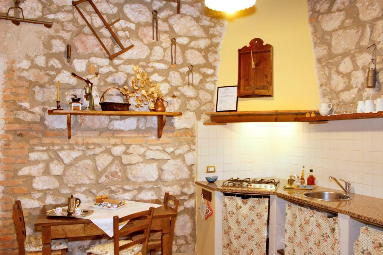 Вілла Agriturist Prile Кастільйоне-делла-Пеская Екстер'єр фото
