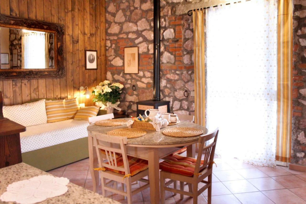 Вілла Agriturist Prile Кастільйоне-делла-Пеская Екстер'єр фото