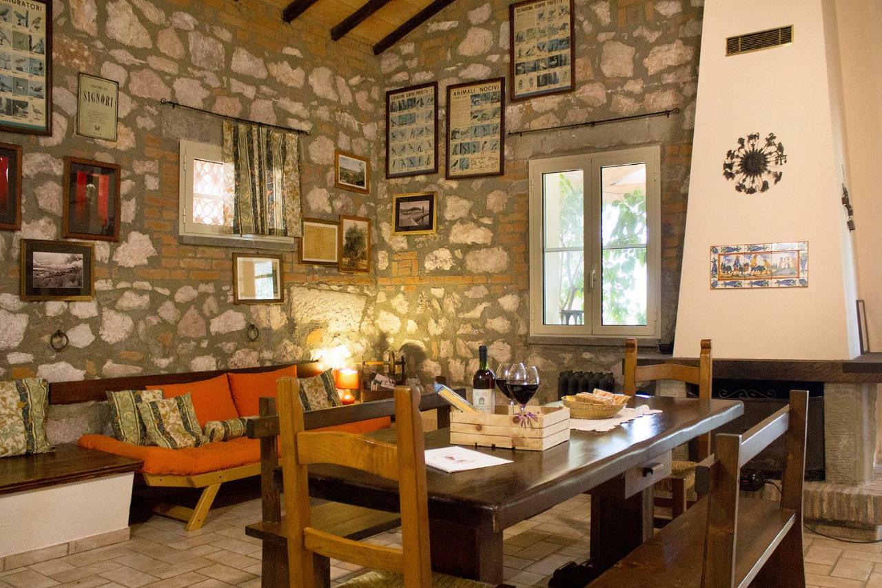 Вілла Agriturist Prile Кастільйоне-делла-Пеская Екстер'єр фото
